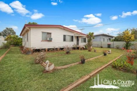 67 Second Ave, Happy Valley, QLD 4825