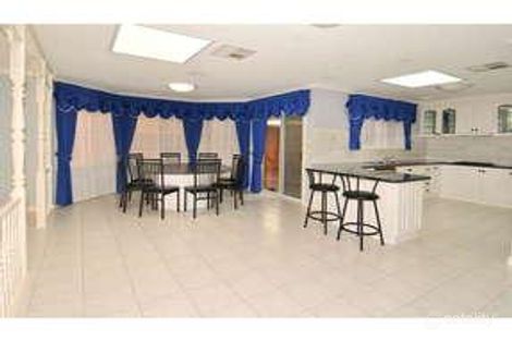 Property photo of 10 Innkeeper Place Sydenham VIC 3037