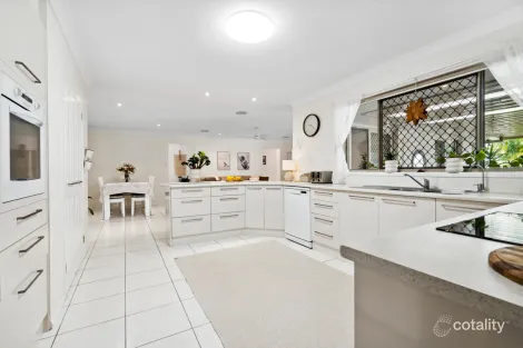 Property photo of 3 Flemington Close Capalaba QLD 4157