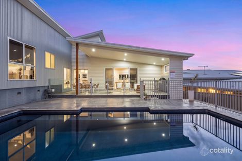 Property photo of 25 Hinchinbrook Drive Shell Cove NSW 2529