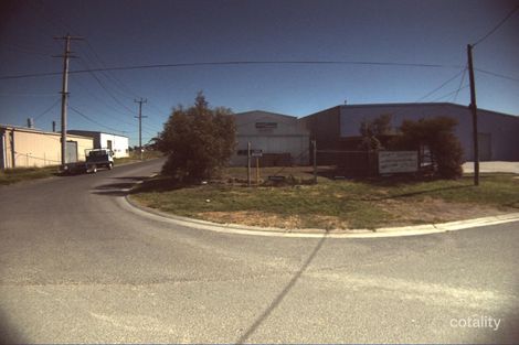 33 Seaside Pde, North Shore, VIC 3214