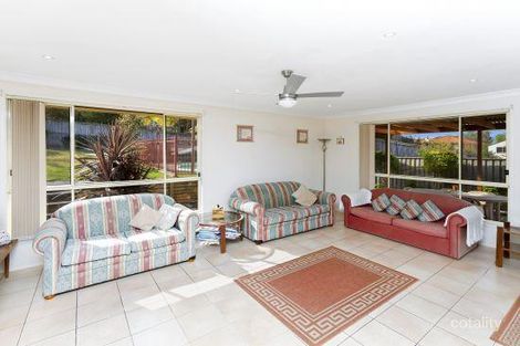 Property photo of 23 Holland Place Tumbi Umbi NSW 2261