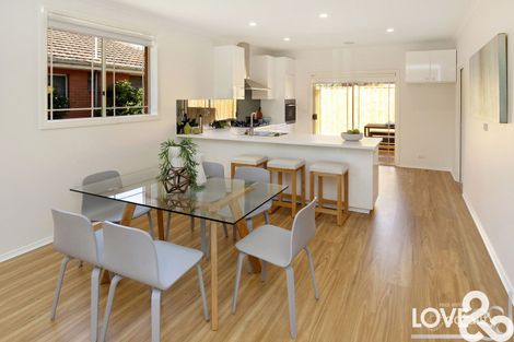 Property photo of 1/90-92 Pine Street Reservoir VIC 3073