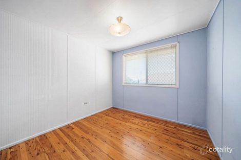 Property photo of 18 Garde Street Centenary Heights QLD 4350