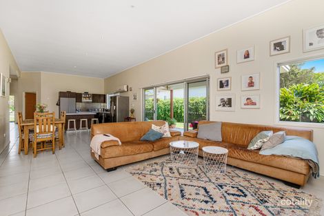 Property photo of 1/3 Boondoon Crescent Ocean Shores NSW 2483
