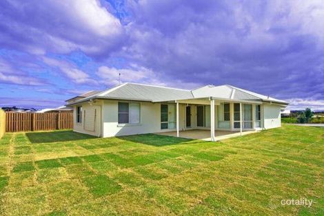Property photo of 25 Daylesford Circuit Ormeau QLD 4208