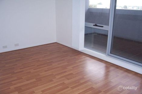 Property photo of 18/3 Rusden Place Notting Hill VIC 3168
