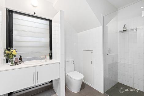 Property photo of 14 Ryans Road St Lucia QLD 4067