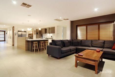 Property photo of 13 Oxford Drive Hillside VIC 3037