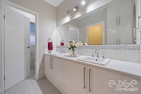 Property photo of 18 Perre Drive Craigmore SA 5114