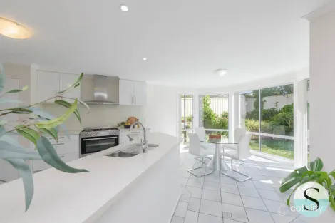 Property photo of 9 Ebbtide Avenue Caves Beach NSW 2281