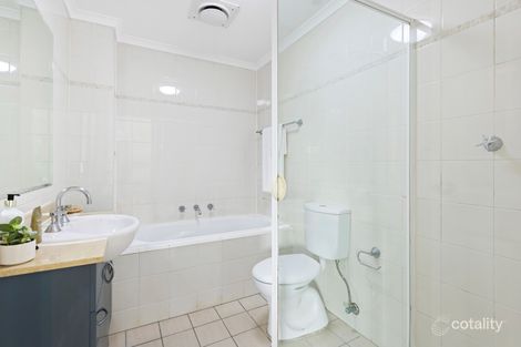 Property photo of 28/11 Sturdee Parade Dee Why NSW 2099