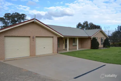 16 Forsythe Ave, Young, NSW 2594