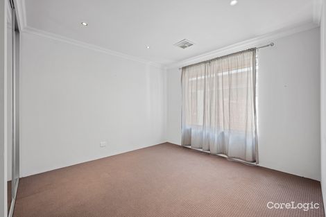 Property photo of 73 Millbridge Boulevard Millbridge WA 6232