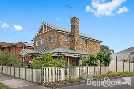 Property photo of 17 Central Park Avenue Maribyrnong VIC 3032