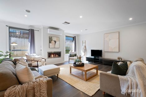 Property photo of 10 Clendon Drive Officer VIC 3809