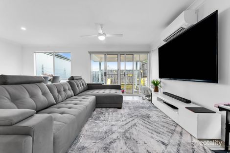 Property photo of 9 Gem Circuit Park Ridge QLD 4125