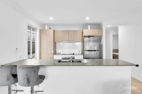 Property photo of 9 Gem Circuit Park Ridge QLD 4125