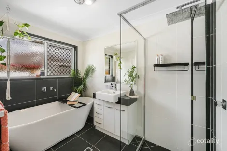 Property photo of 164 Kearney Street Kearneys Spring QLD 4350