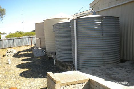 17 Phillip Ave, Swan Reach, SA 5354