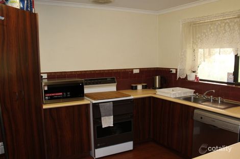 Property photo of 2 Hanlins Road Clare SA 5453