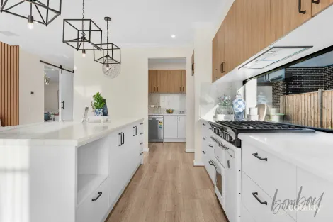 Property photo of 4 Dixon Street Mickleham VIC 3064