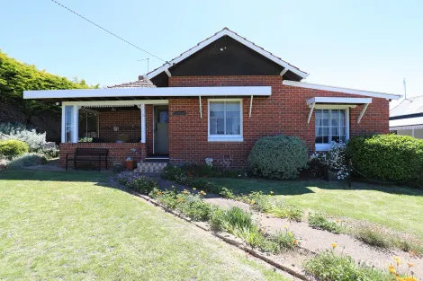 Property photo of 8 George Street Wallendbeen NSW 2588