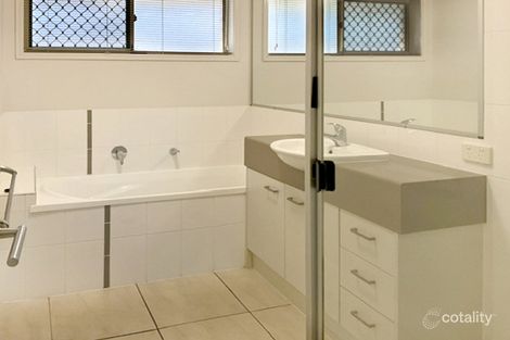 Property photo of 2 Shearwater Close Albany Creek QLD 4035