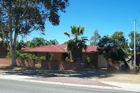 28 South Lake Dr, South Lake, WA 6164