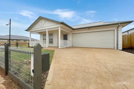 Property photo of 99 Crowlands Circuit Eynesbury VIC 3338
