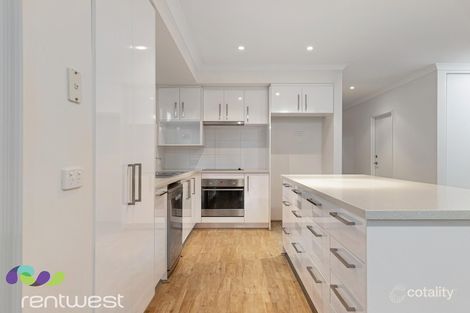 Property photo of 8 Vaucluse Way Coodanup WA 6210