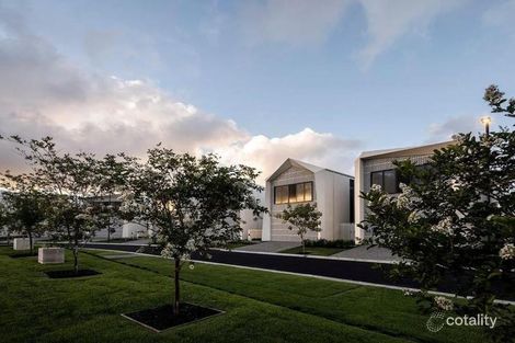 Property photo of 30 Concourse Drive Mermaid Waters QLD 4218