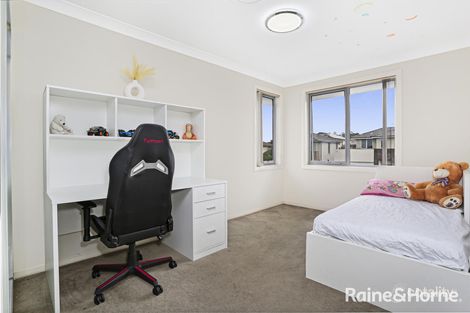 Property photo of 5 Britannia Drive Glenfield NSW 2167