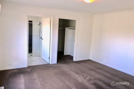 Property photo of 3 Victor Place Lavington NSW 2641