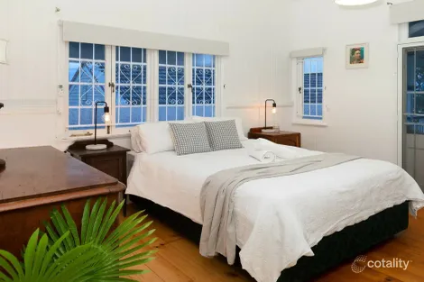 Property photo of 55 Manchester Terrace Indooroopilly QLD 4068