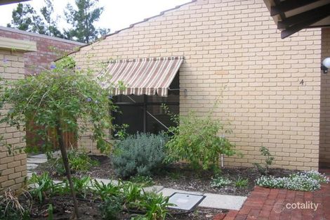 4/2 Strickland St, South Perth, WA 6151