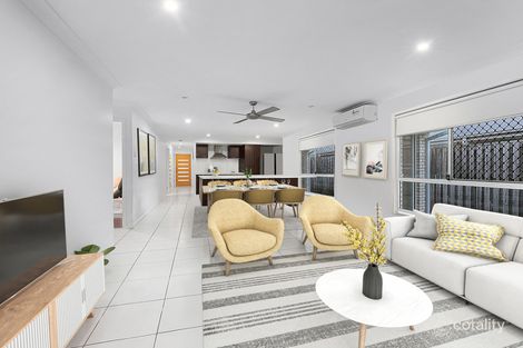 Property photo of 32 Affinity Way South Ripley QLD 4306