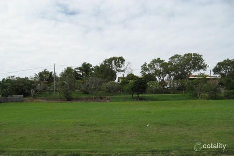 19 Brooksfield Dr, Sarina Beach, QLD 4737