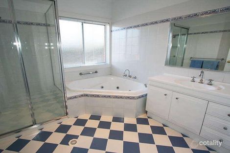 Property photo of 9 Barwon Place Tatton NSW 2650
