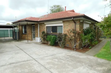 15 Mawarra Dr, Delacombe, VIC 3356