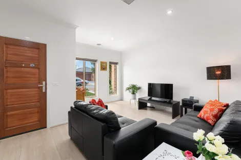 Property photo of 4 Dolphin Drive South Morang VIC 3752