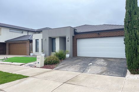 Property photo of 28 Gelati Street Manor Lakes VIC 3024