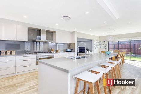 Property photo of 2 Savannah Street Colebee NSW 2761