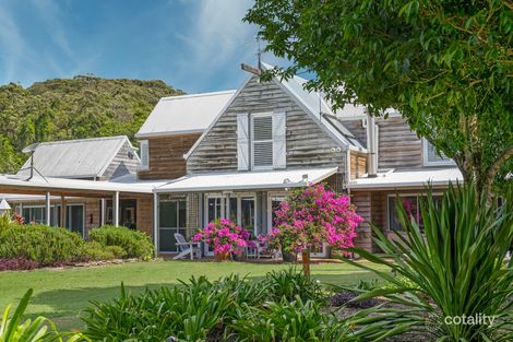 1126 Point Plomer Rd, Crescent Head, NSW 2440