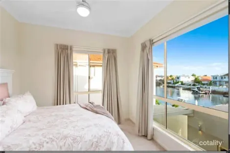 Property photo of 129 Pebble Beach Drive Runaway Bay QLD 4216