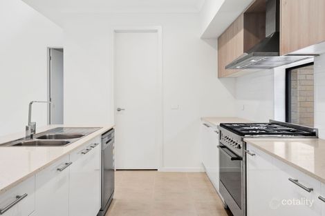 Property photo of 11 Limpet Circuit Point Lonsdale VIC 3225