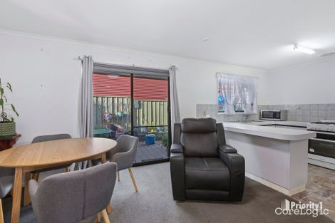Property photo of 2/156 Olympic Parade Golden Square VIC 3555