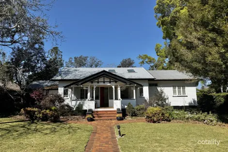 30 Arthur St, East Toowoomba, QLD 4350