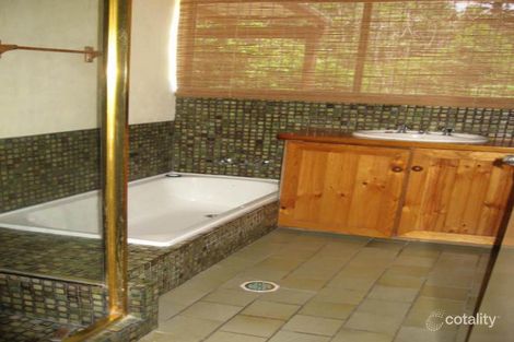 Property photo of 6 Aldinga Court Ocean Shores NSW 2483