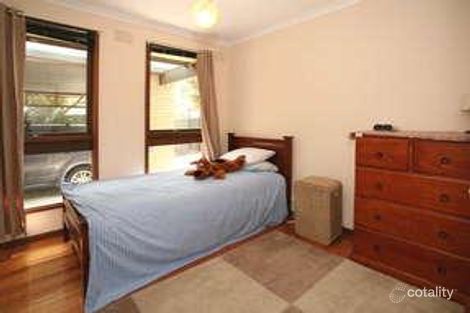 Property photo of 31 Pepperell Avenue Glen Waverley VIC 3150